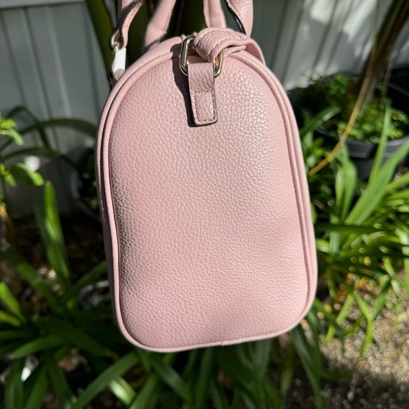 Juicy Couture Crossbody - Picture 8 of 10